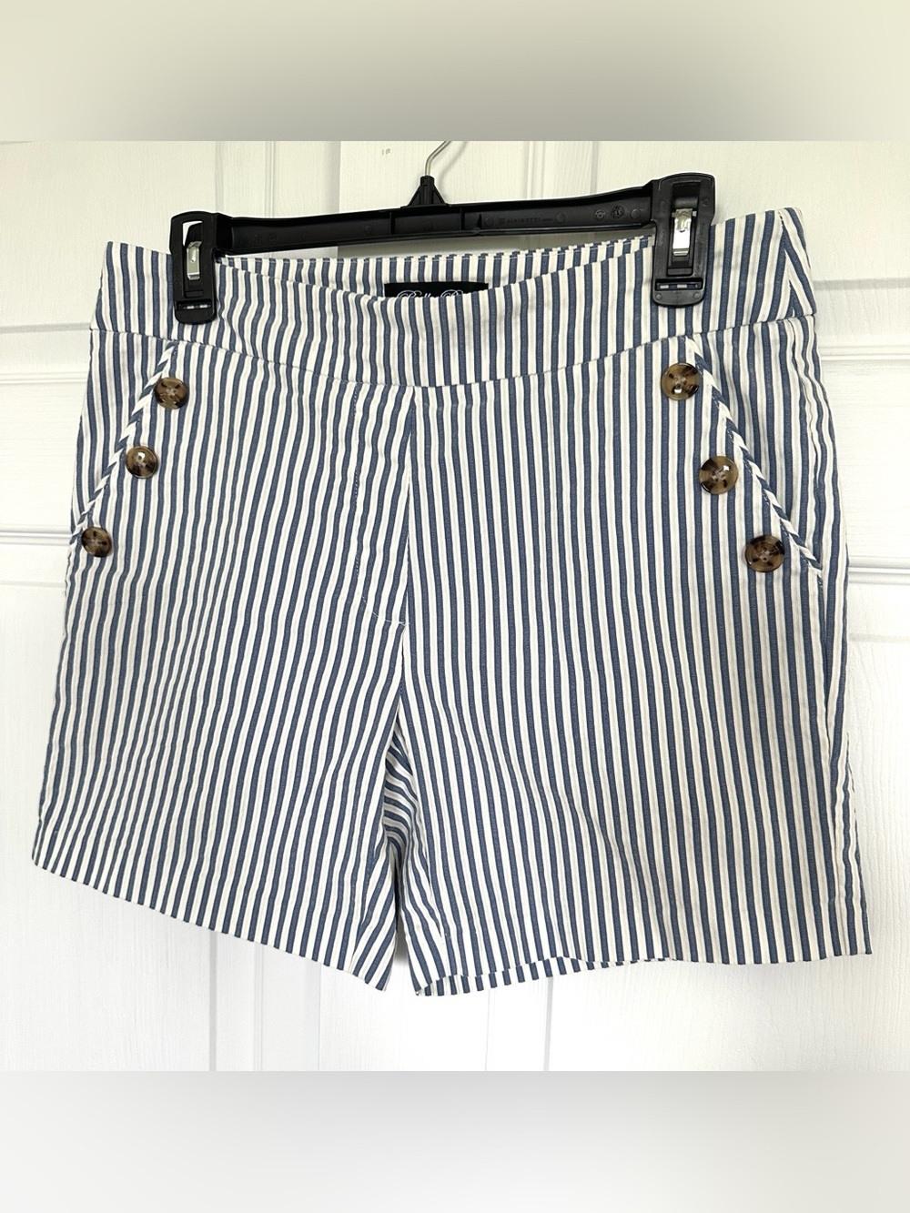 Bella Rose petite large blue white striped pull on shorts pockets buttons